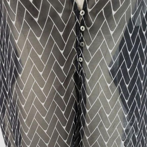 Anthropologie Zoa New York  Black‎ & White Geometric Chevron Sheer Blouse Medium - Picture 4 of 8